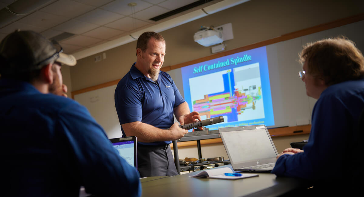 Makino-18-83873-LG-fnl-crop